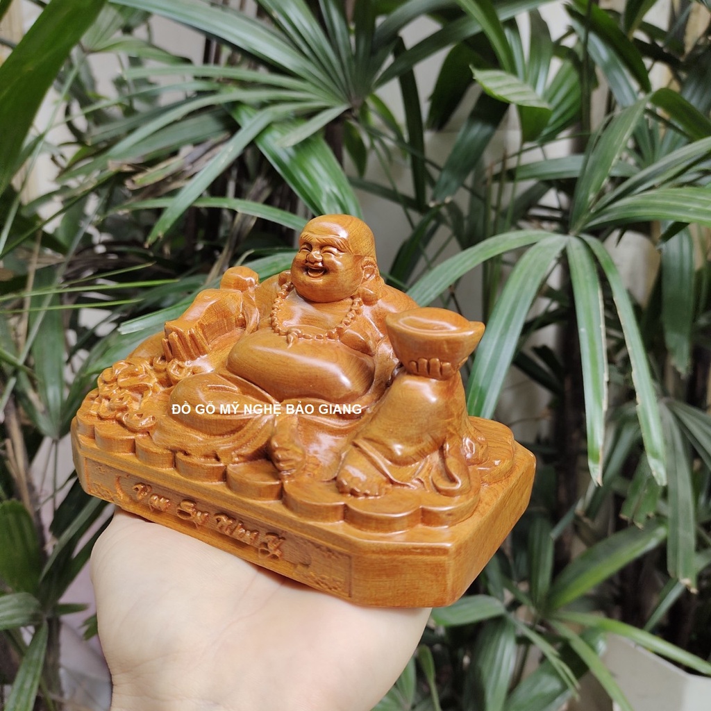 Tượng phật di lặc đế vạn sự như ý gỗ thơm