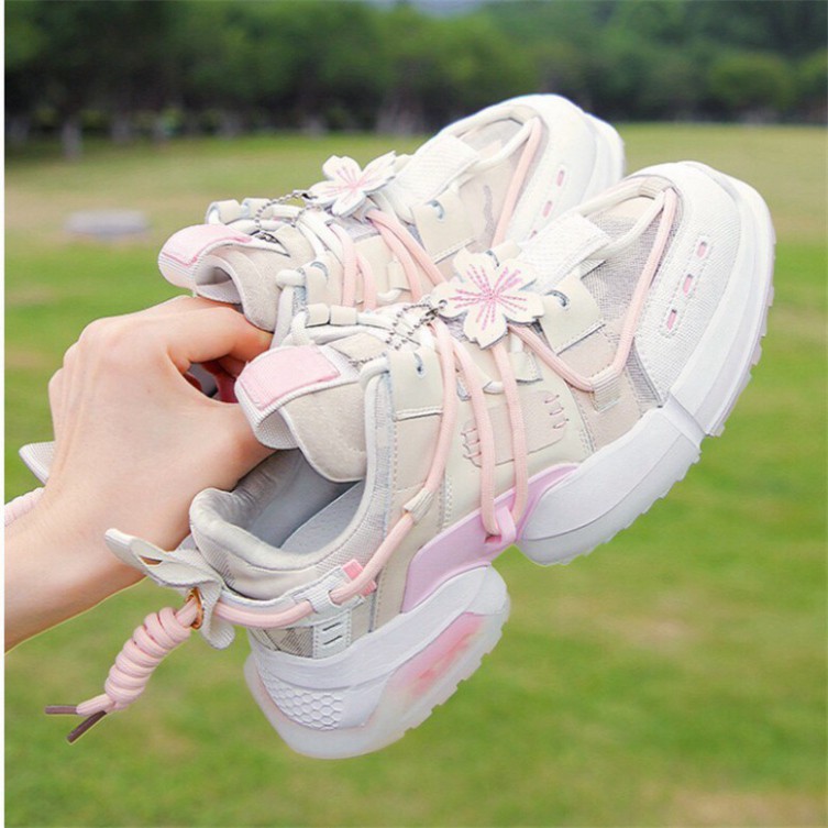 Giày thể thao nữ đế cao tag hoa đào, giày thể thao sneakes nữ siêu xinh hot trend 2021 mã M004 | BigBuy360 - bigbuy360.vn