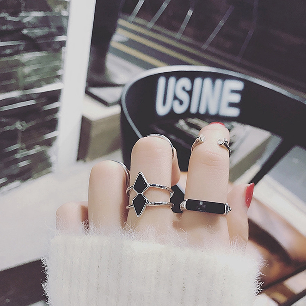 Nhẫn đeo tay kim loại tạo hình mũi tên đính đá vintage cho nữ