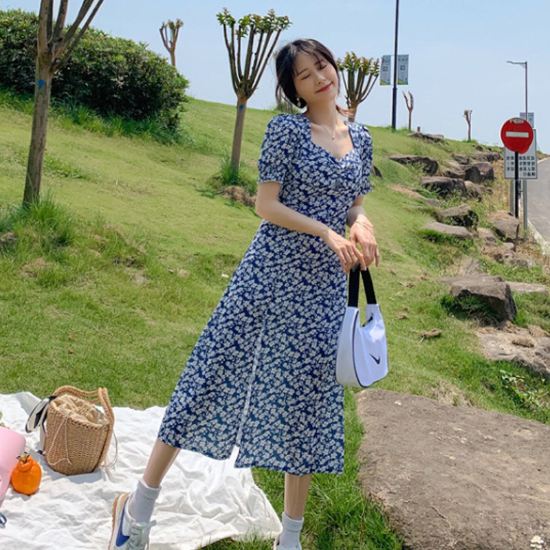 Váy dáng dài xẻ tà tay phồng sang chảnh - Thanh lí 1