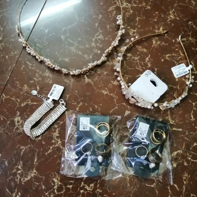 Chị nhuận
