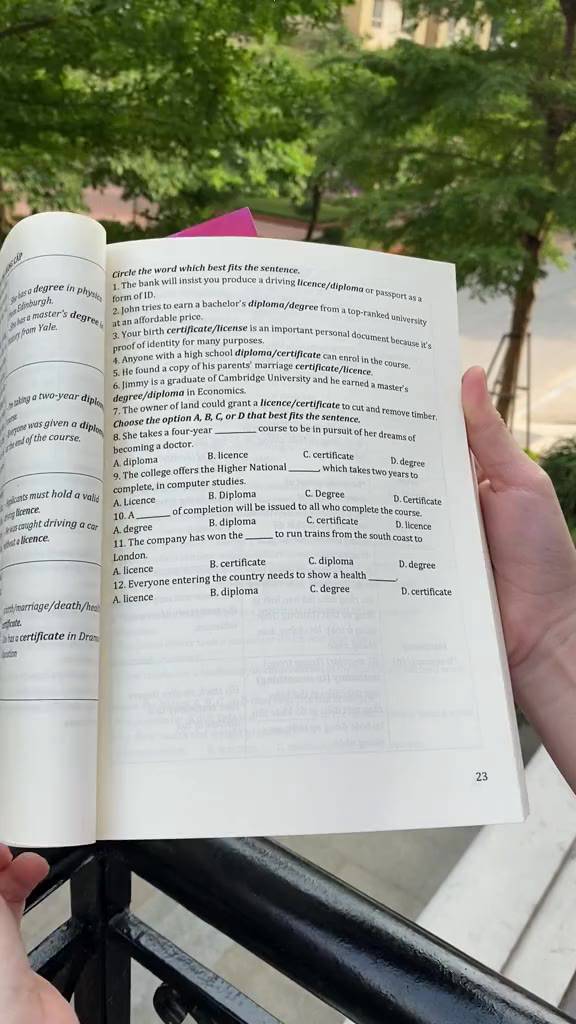 Sách học từ vựng tiếng anh cô Trang Anh: từ cùng trường nghĩa trong Tiếng anh ( bản 2022) | BigBuy360 - bigbuy360.vn