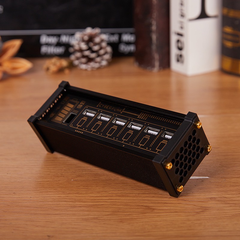 Công Tắc tổng CyperPunk cấp nguồn cho 6 thiết bị USB tối ưu cho không gian làm việc gọn gàng ngăn nắp