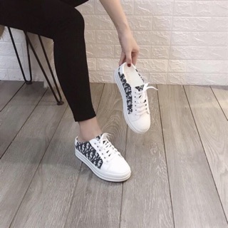 Sục dior siêu sang chảnh