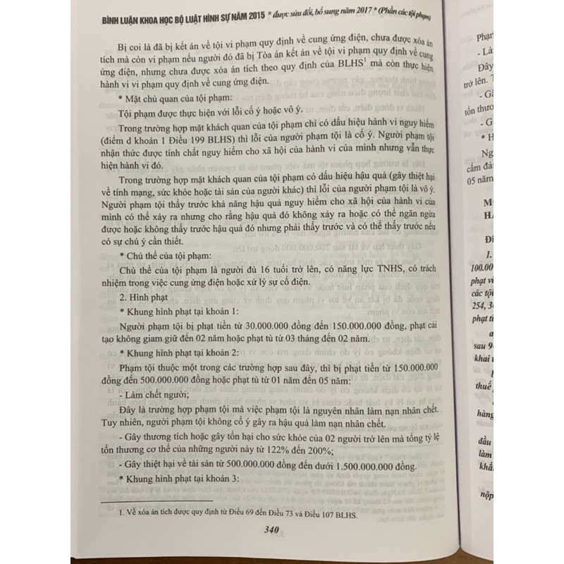 Sách -Bình luận khoa học Bộ luật hình sự năm 2015 được sửa đổi, bổ sung năm 2017 (Phần Các tội phạm) | BigBuy360 - bigbuy360.vn