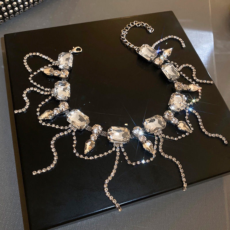 Dây Chuyền Dát Kim Cương Sang Trọng Nhẹ Nhàng Phong Cách Âu Mỹ