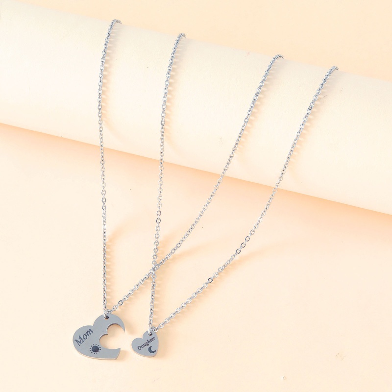 Set 2 Vòng cổ Mặt Trái Tim Nhỏ Xinh Xắn Cho Mẹ Và Bé