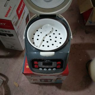 Nồi cơm media MR-SC18MB