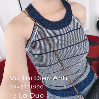 Áo cổ yếm