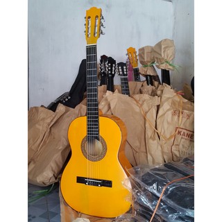 (Mới về)Đàn guitar giá rẻ cho người mới học màu vàng
