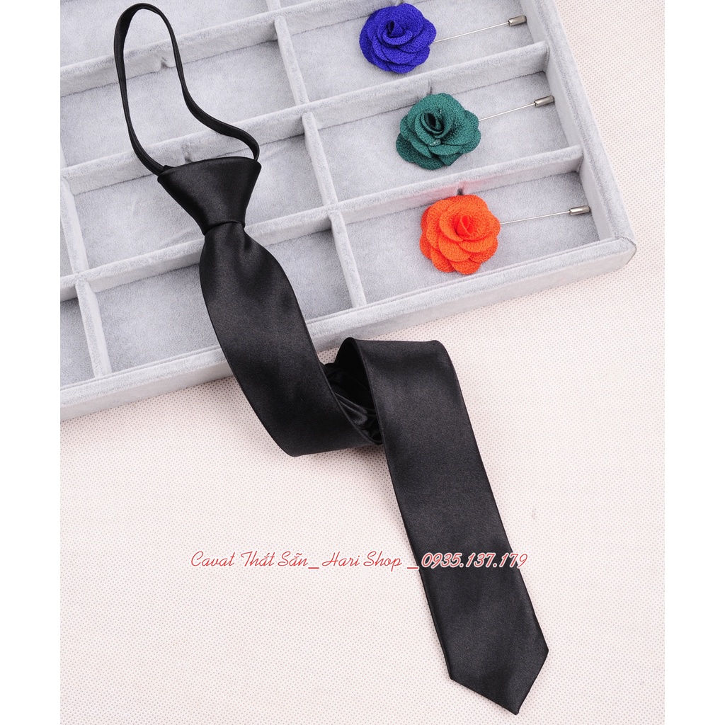 Cavat Thắt Sẵn Bản Nhỏ 5cm  Khoá Kéo Dài 35cm