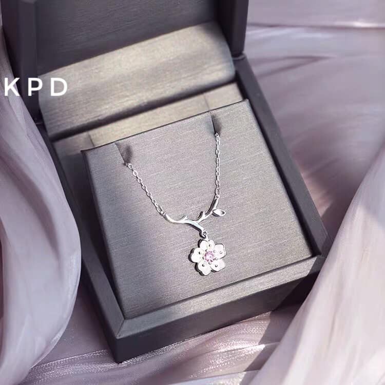 Dây chuyền hoa đào bạc ta