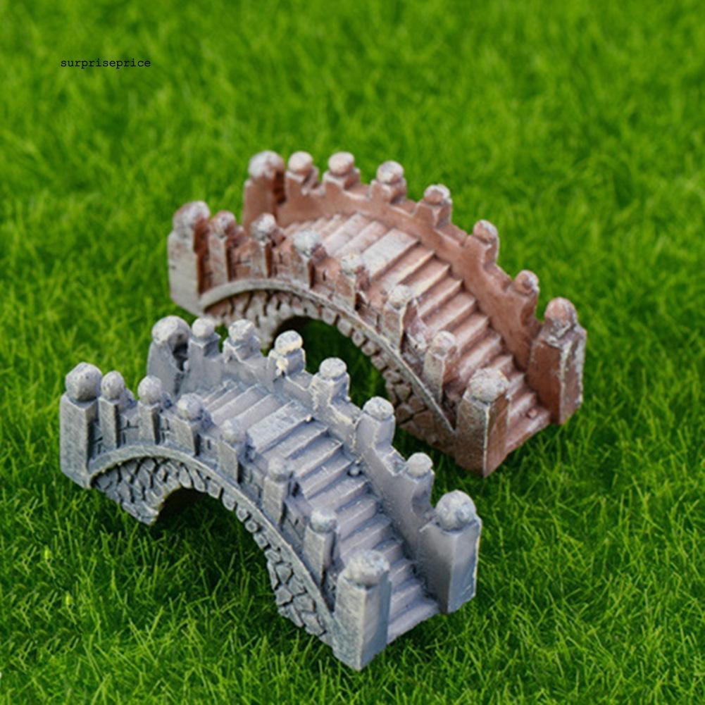 Bộ 2 tượng hình cầu bằng nhựa trang trí hồ cá kiểu cổ điển đầy độc đáo