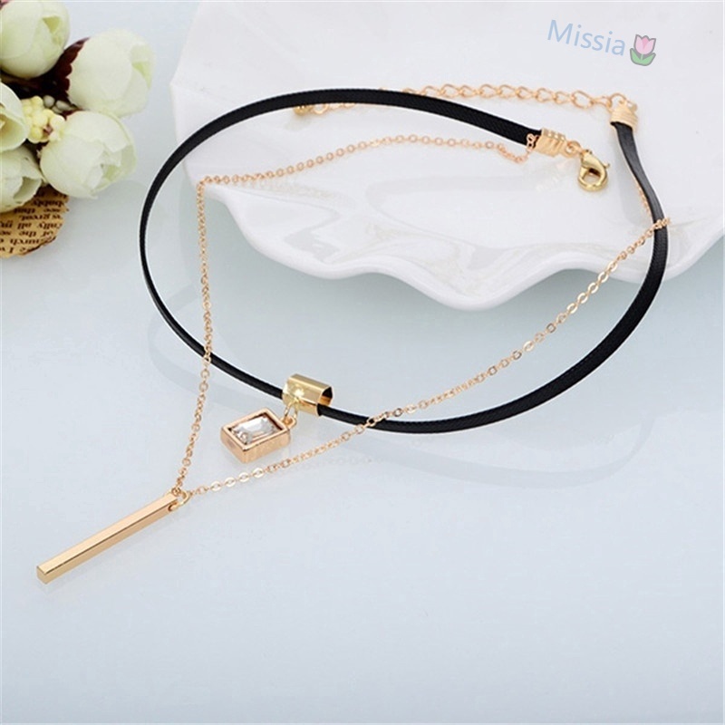 Vòng cổ choker hai lớp bằng da và mặt đây đính đá pha lê thời trang cho nữ