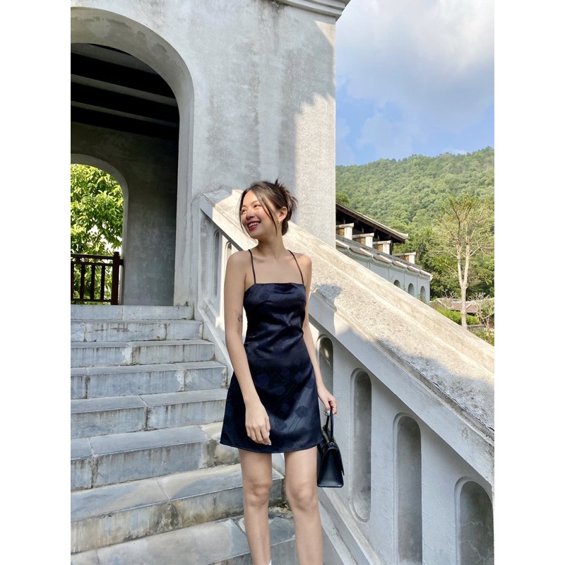 Đầm lụa 2 dây | BigBuy360 - bigbuy360.vn