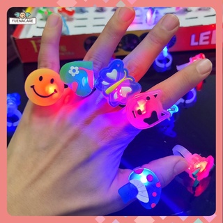 Nhẫn đeo ngón tay có đèn LED sáng độc đáo cho bé