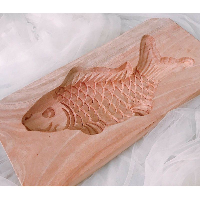 Khuôn bánh trung thu cá chép bằng gỗ size 1kg