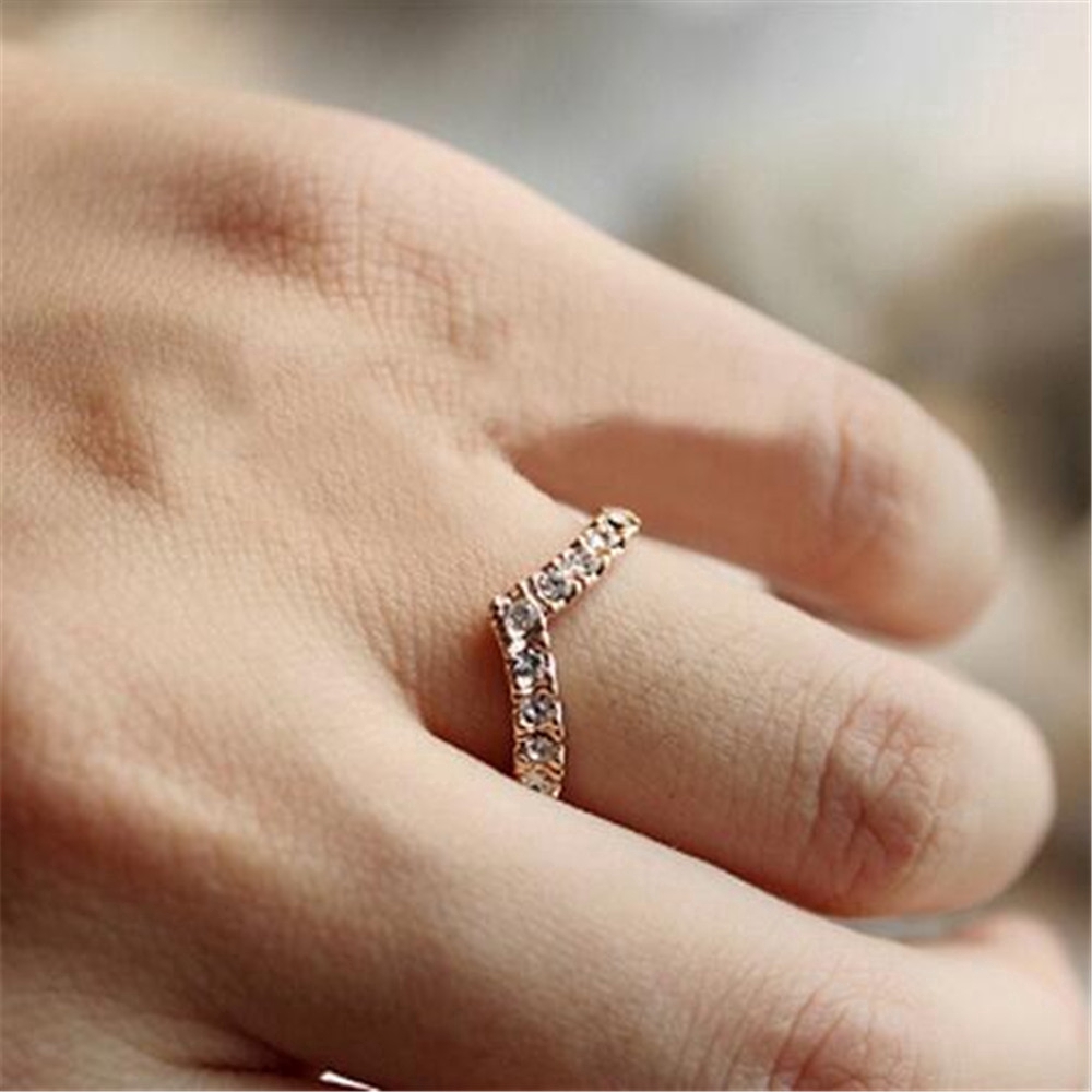 Nhẫn chữ v đính đá phong cách Hàn Quốc cho nữ