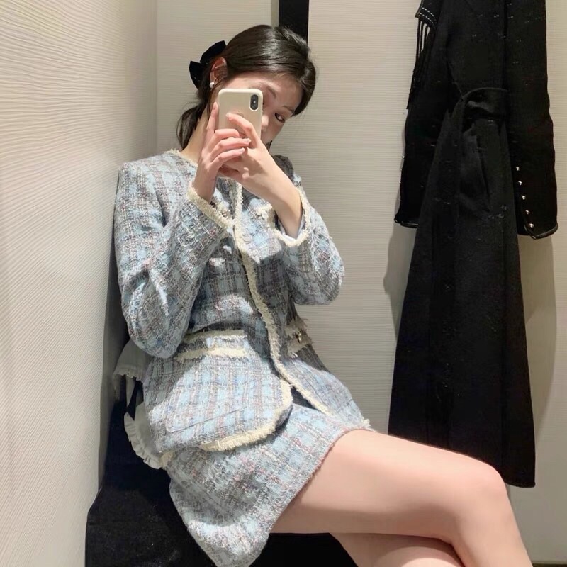 ÁO KHOÁC DẠ TWEED XANH VIỀN TRẮNG URBAN REVIVO TUỒN CỰC SANG
