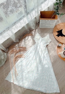 Váy midi trắng hoa cúc vàng