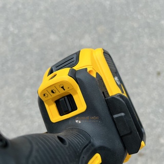 Thân máy khoan Dewalt DCD796 796 18V (Bảo hành 3 năm )