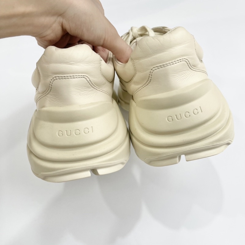 Giày thể thao Gucci Rhyton fake logo size 7G