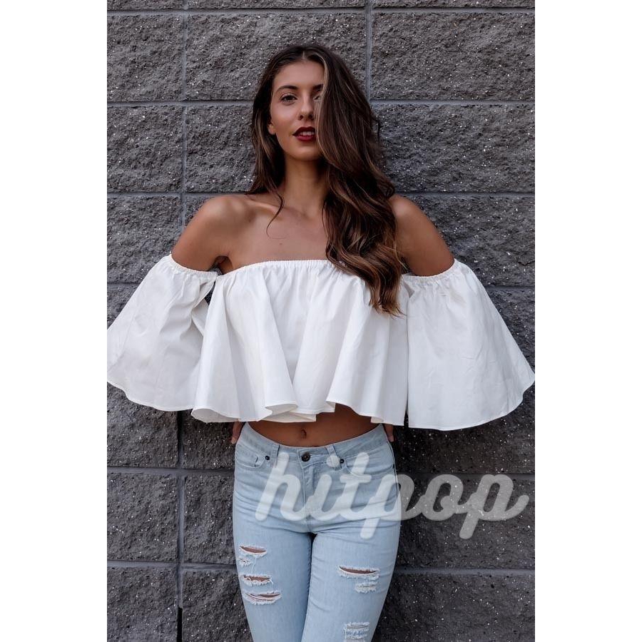 Áo croptop hở vai tay loe thời trang