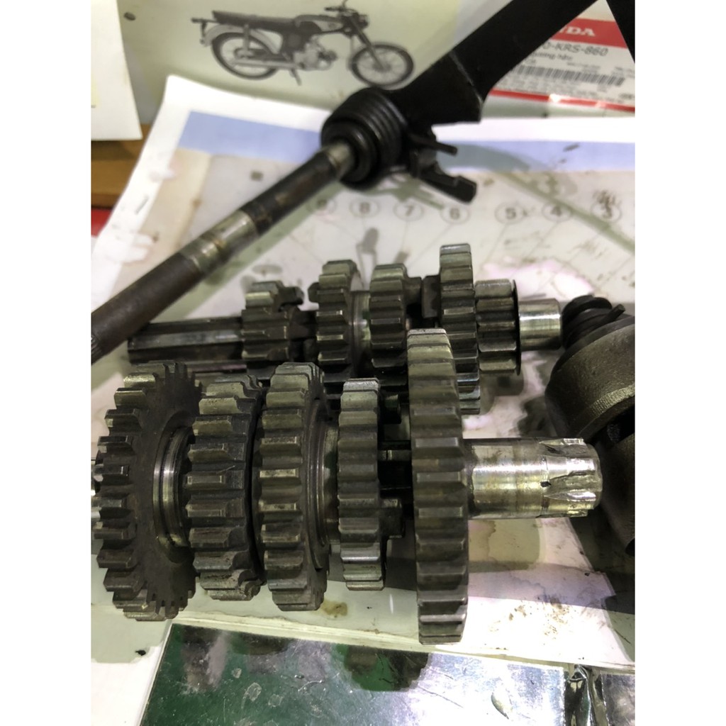 bộ 5 số zin cho xe honda 67-72- hàng rã xe zin cho anh em vô xe 67 -72- 5tr