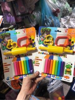 Đất nặn kèm khuôn cho bé 8_12màu
