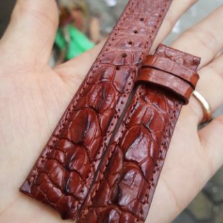Dây đồng hồ gai cá sấu 100% ( mặt trong lót da bò )