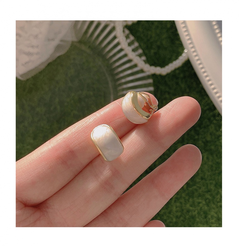 Khuyên Tai Nữ Đính Ngọc Thời Trang Hàn Quốc