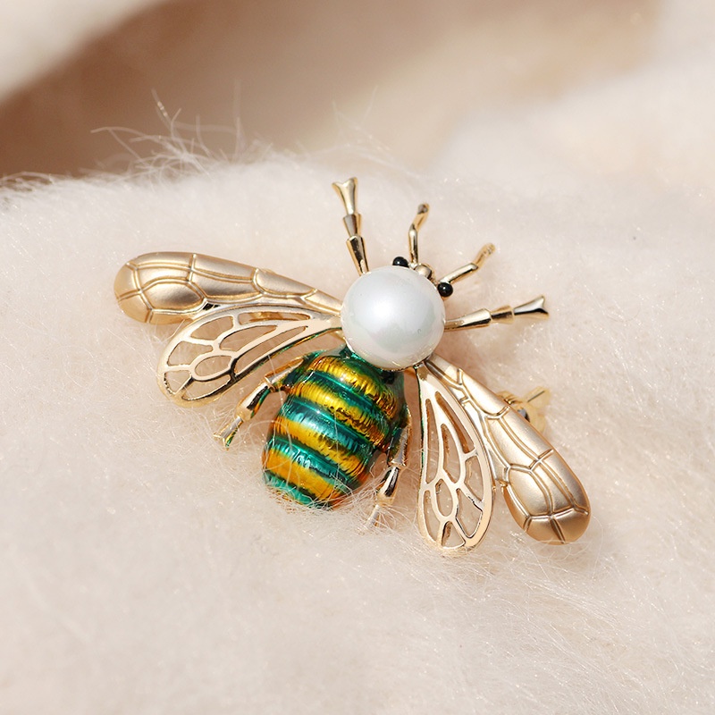 Huy Hiệu Cài Áo Hình Chú Ong Nhỏ Dễ Thương