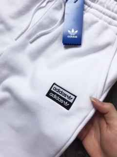 Quần nỉ jogger Adidas nữ