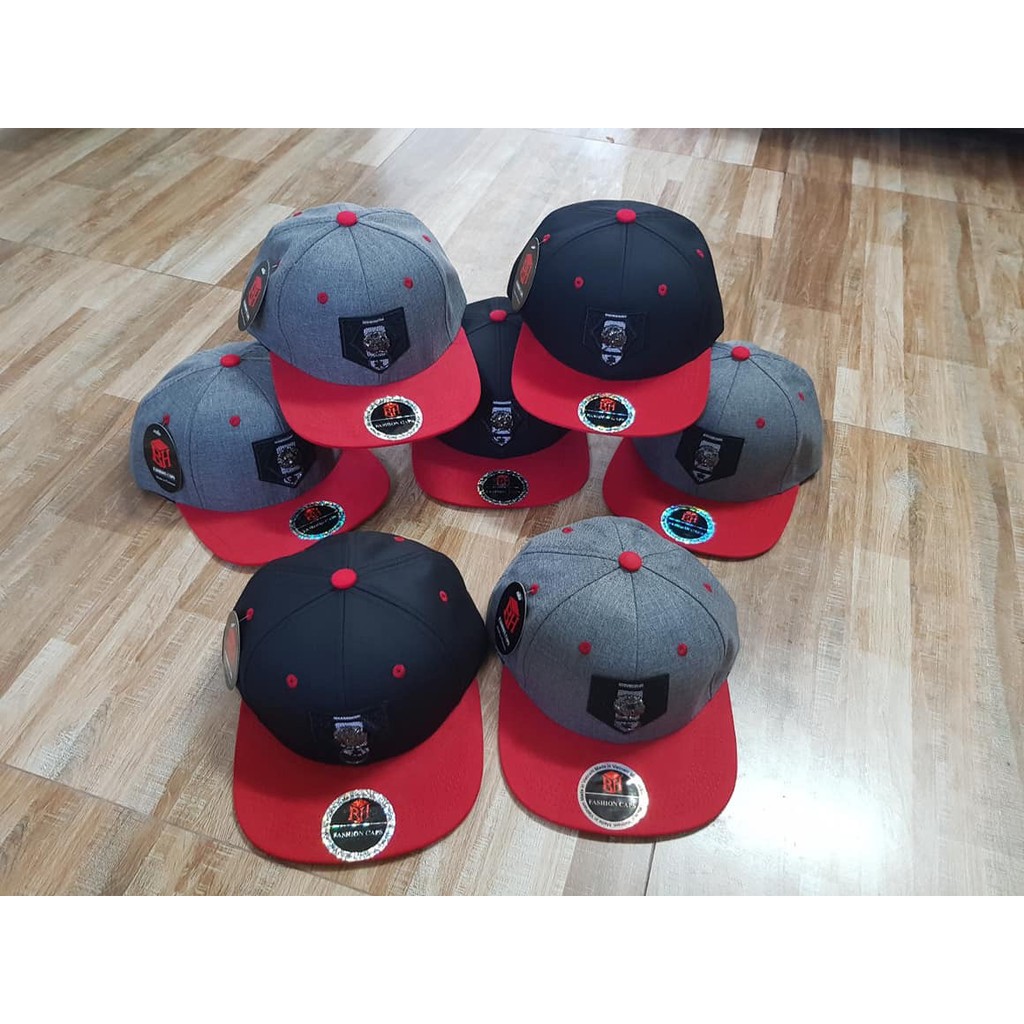 Nón Kết Logo Nổi, Mũ Lưỡi Trai Phong Cách Snapback Hiphop Đầu Sư Tử Cá Tính Màu Đen Xám Thời Trang Hottrend Form Unisex