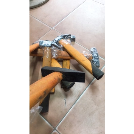 Búa đóng đinh, nhổ đinh cán gỗ