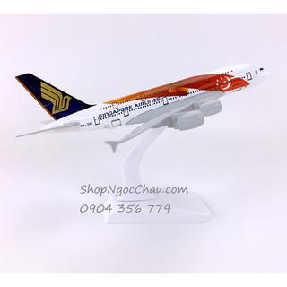 Máy bay mô hình tĩnh Airbus A380 Singapore Airlines 20cm 50 Years