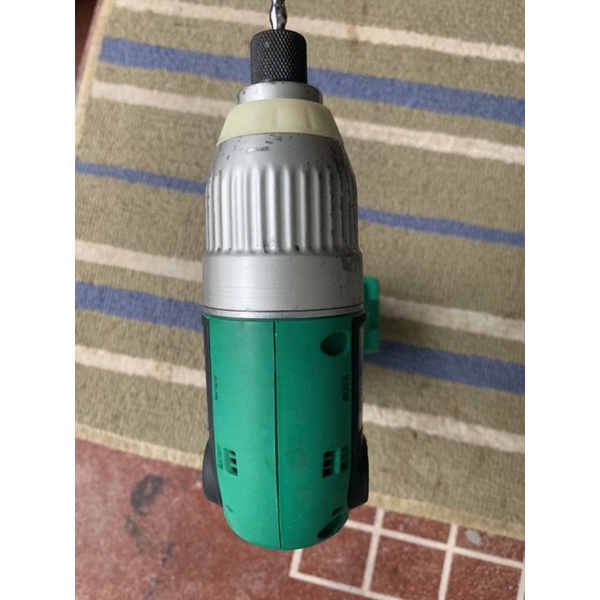 Máy bắt vít Makita M693D đầu khía