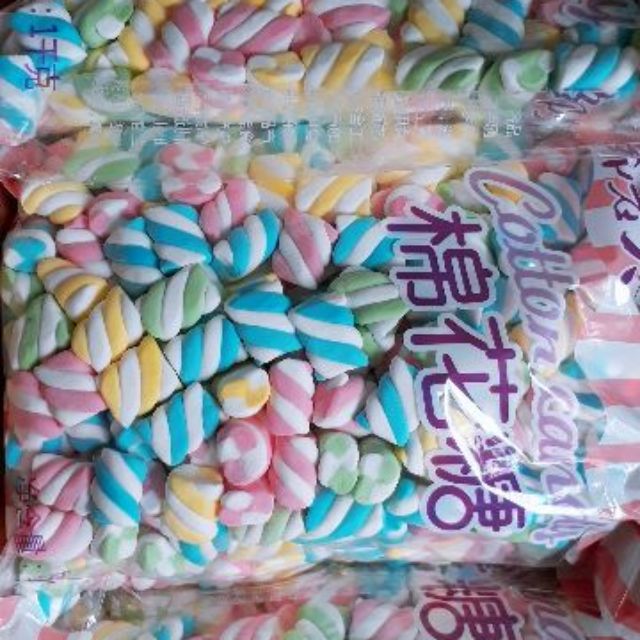 Kẹo MarshMallow 1kg với Giá từ 135k Có Màu Trắng làm Kẹo Nougat