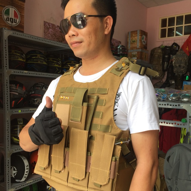 Áo giáp swat đắt