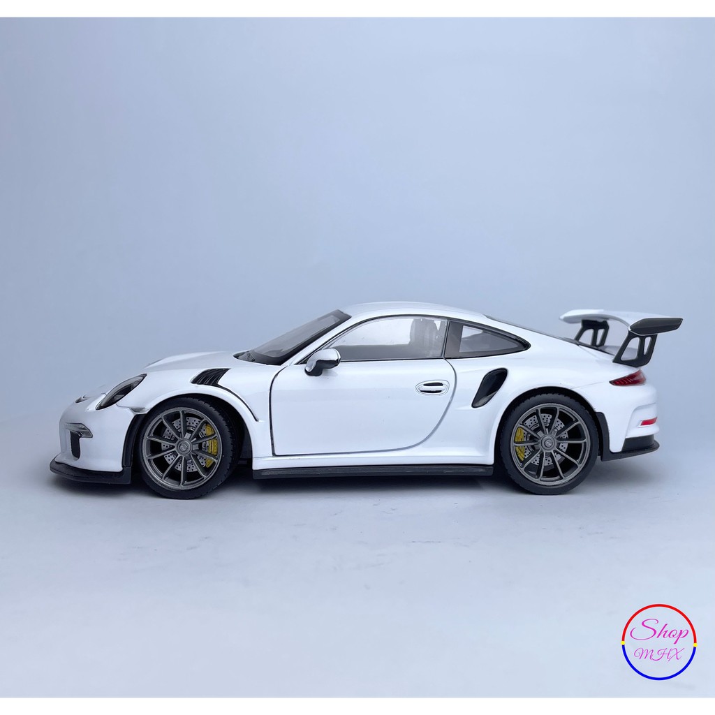 Xe mô hình sắt Porsche GT3 RS tỉ lệ 1:24 hãng Welly Tặng kèm bộ biển số