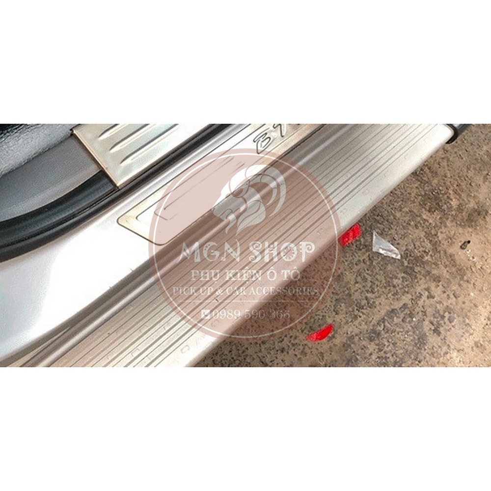 [Ốp bậc bước chân] [Mazda BT-50 2012 - 2021] [bên trong - bên ngoài] inox