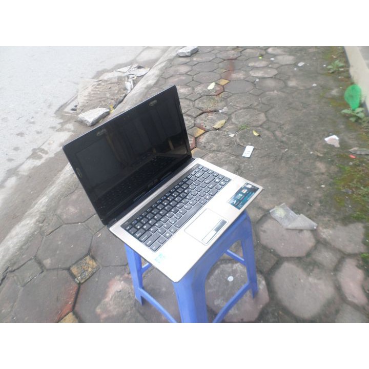  laptop Asus K43e, intel Core i5 2430M, vỏ nhôm, họa tiết 3d