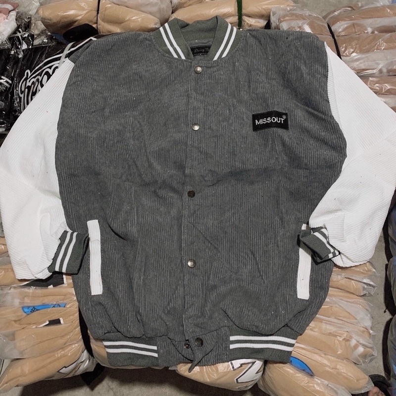 Áo khoác bomber bóng chày thêu logo kaki nhung gân 1 lớp unisex ulzzang nam nữ