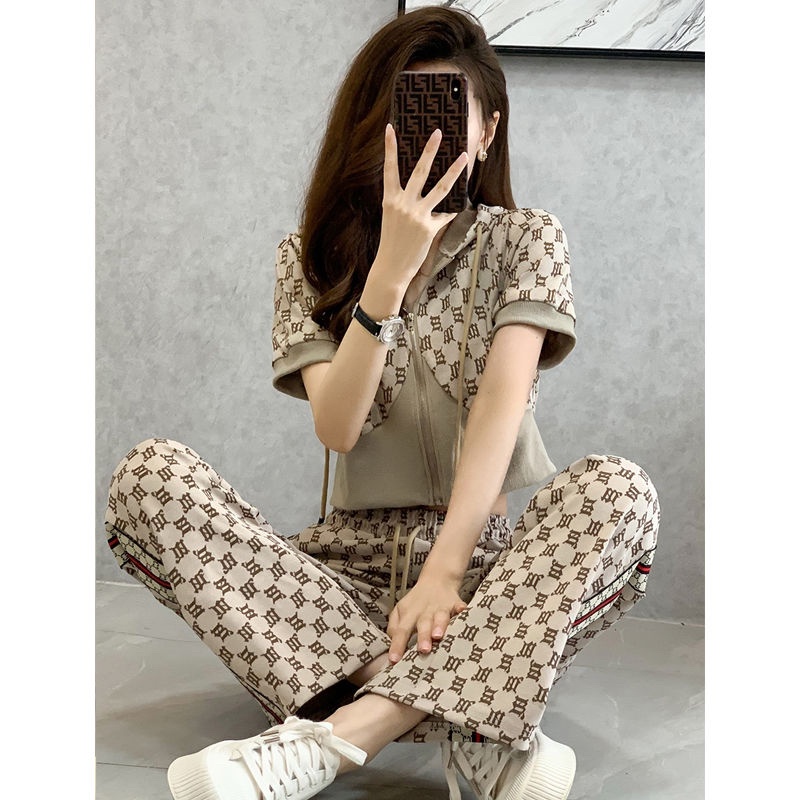 Bộ Đồ Thể Thao Áo Hoodie Tay Ngắn Phối Quần Ống Rộng Thời Trang Mùa Hè Cho Nữ