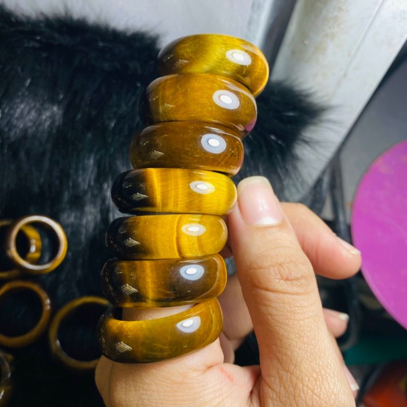 Nhẫn Nam Màu Vàng Nâu M.Hổ Size 21, 22