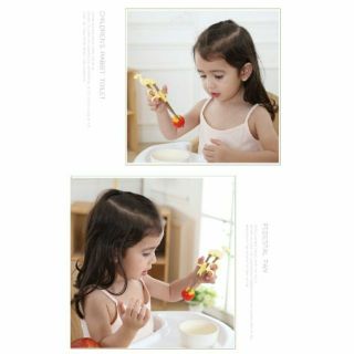 Đũa gỗ bé tập gắp