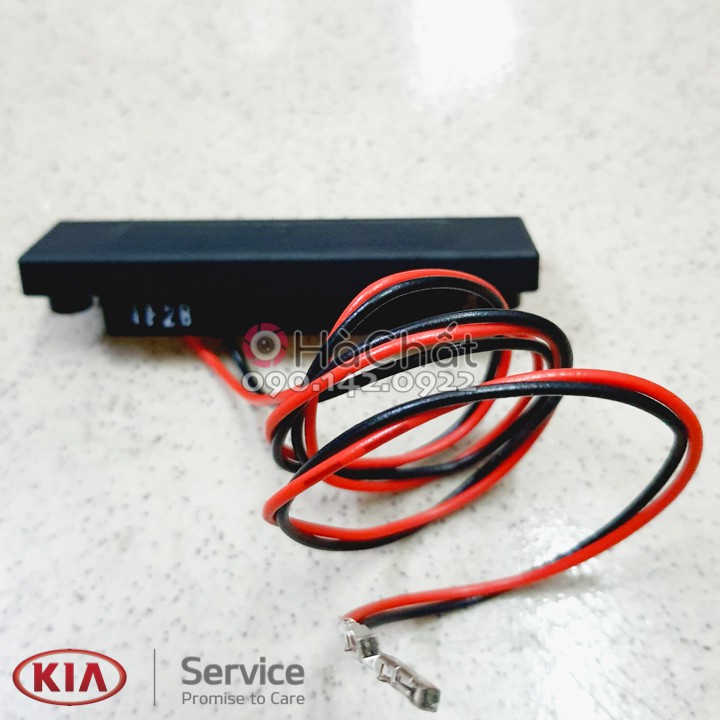 Công Tắc / Nút Bấm Mở Cốp Xe RONDO CARENS CARNIVAL SEDONA 🚘 chính hãng KIA MOTORS 🎯 81260A4000