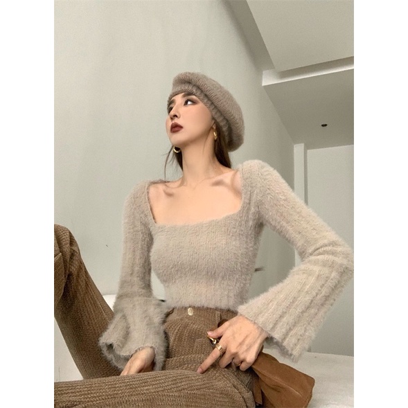 Áo len croptop cổ vuông tay loe