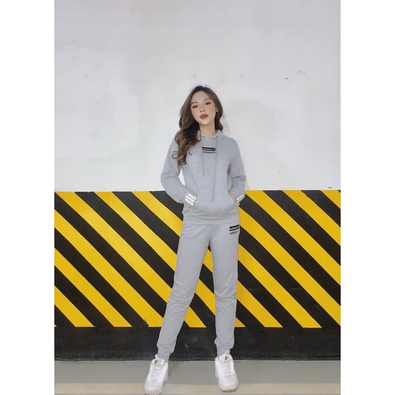 💥Bộ nỉ thể thao nữ có mũ túi bụng hàng xuất dư đẹp💥ảnh thật 100% | BigBuy360 - bigbuy360.vn