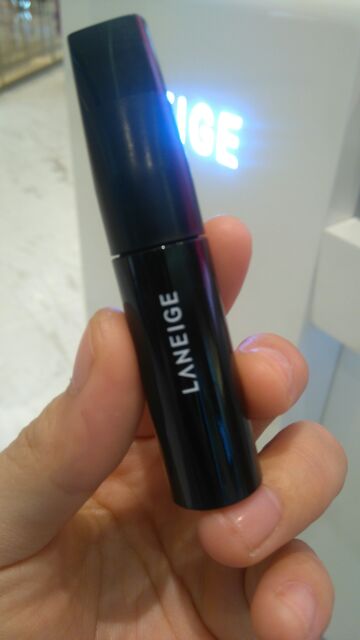 Mascara Laneige cong mi Jet Curling 4g Minisize | BigBuy360 - bigbuy360.vn